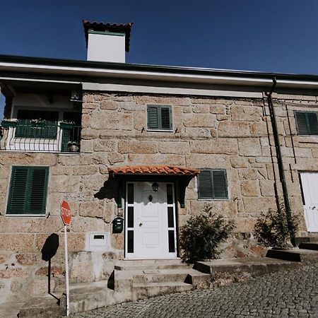 ギマランイス Casa Da Calcadaヴィラ エクステリア 写真