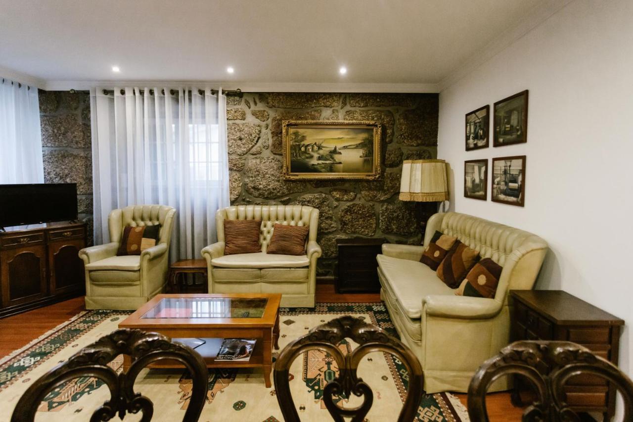 ギマランイス Casa Da Calcadaヴィラ エクステリア 写真